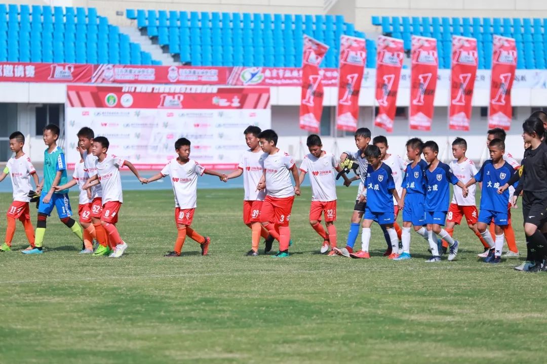 南京市鼓楼第一中心小学足球比赛,鼓楼区一中心小学足球比赛