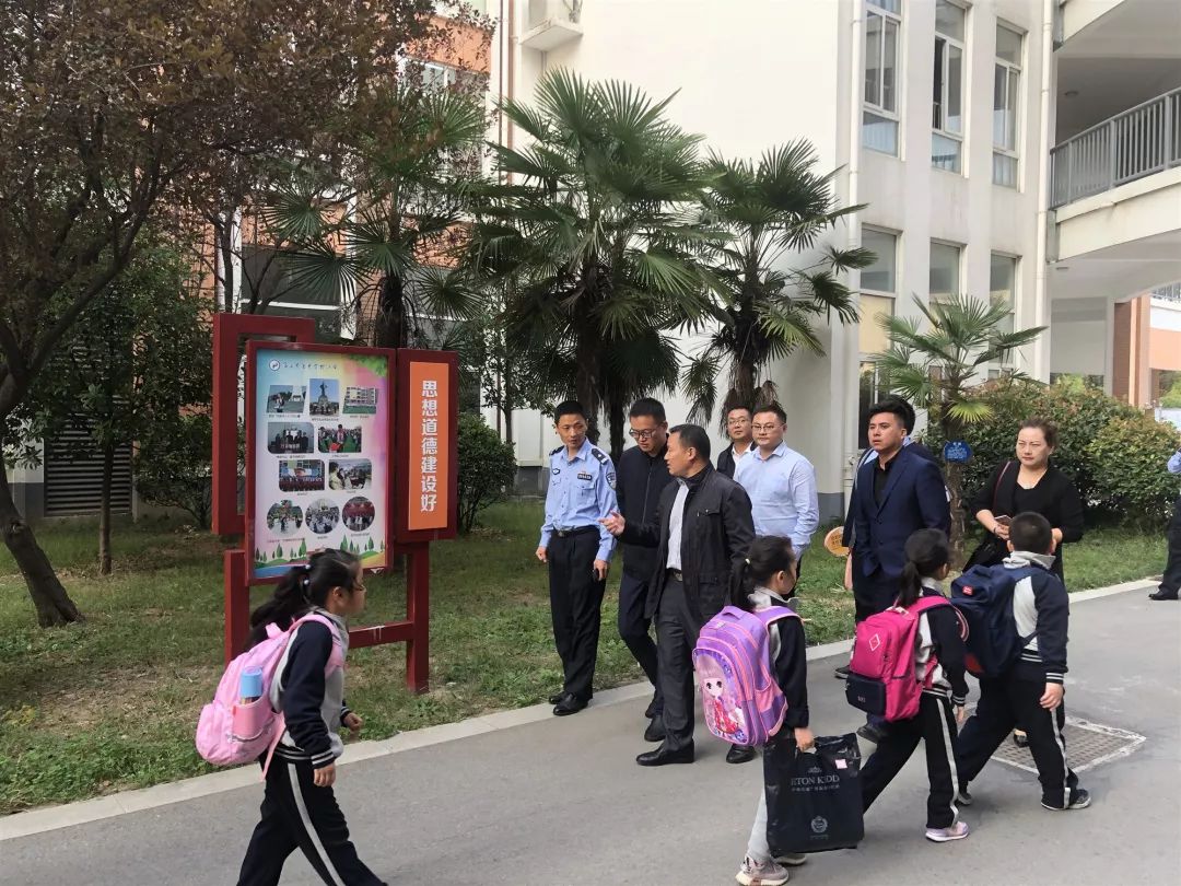 扶贫帮困主题党日活动方案,2019公益扶贫活动