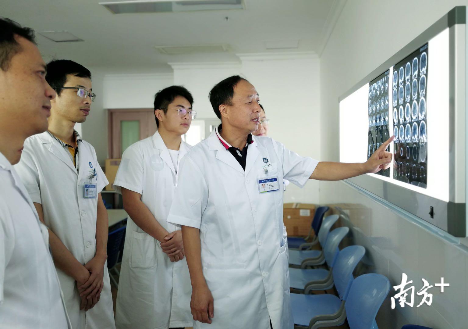 脑外伤引起视力模糊怎样治疗,脑外伤引起视力模糊怎么治疗