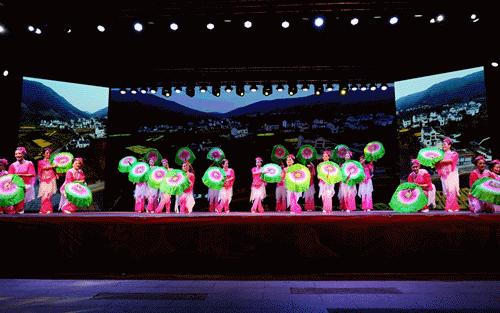 舞出风采舞蹈队,舞出风采健身队