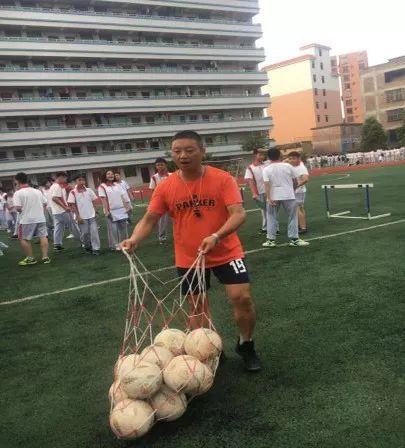 【活力邓中】绿茵点亮青春足球传递激情——记初一级射龙门比赛