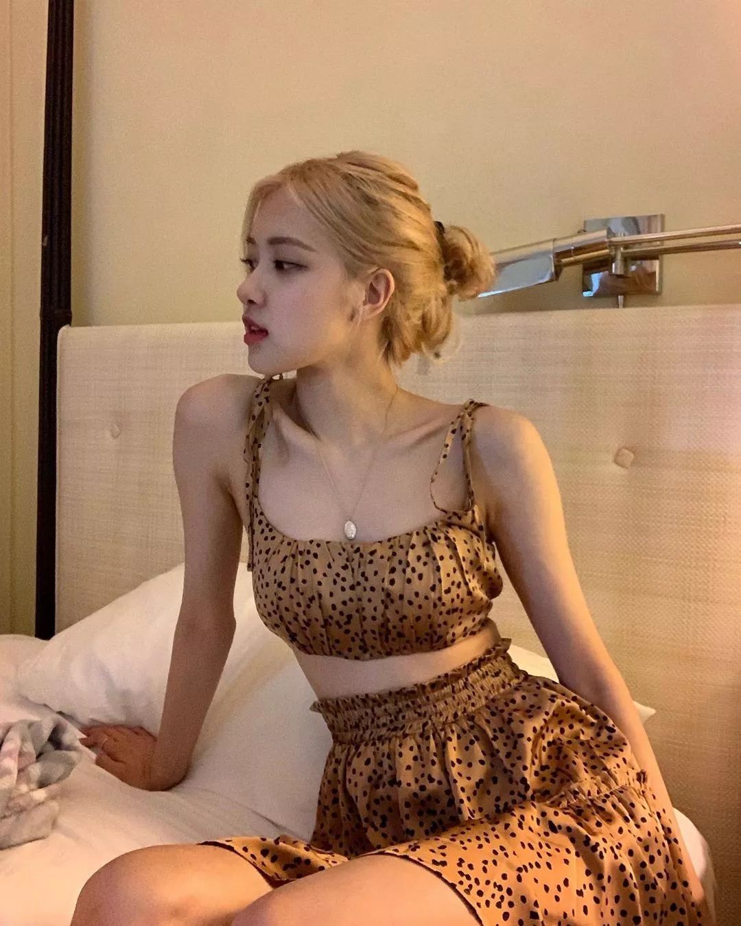 骨架大高个子女生怎么穿搭,肩宽骨架大胖妹妹怎么穿