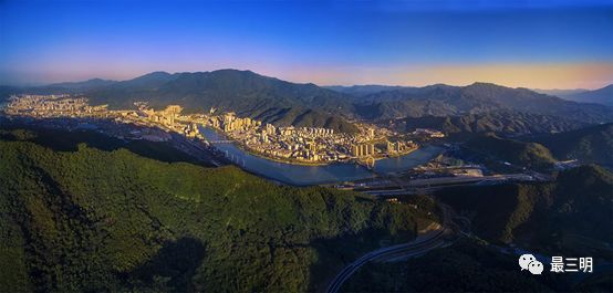 获职工摄影大赛金奖,首届群众舞蹈摄影大赛获奖公告