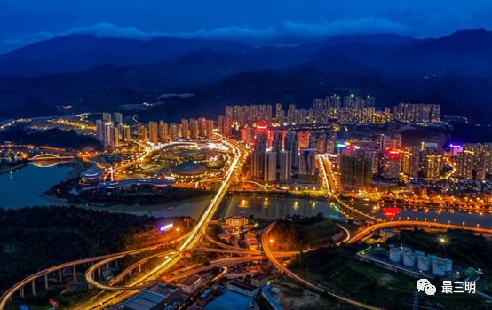 获职工摄影大赛金奖,首届群众舞蹈摄影大赛获奖公告