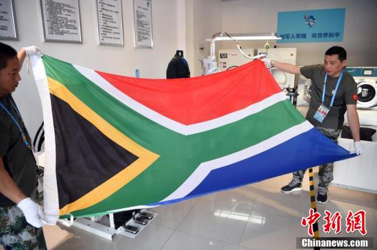 探访军运村洗涤服务保障组的军哥军嫂们