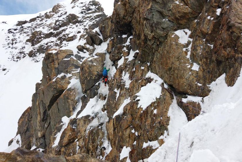 博格达峰登顶记录,李宗利登顶8千米以上的山