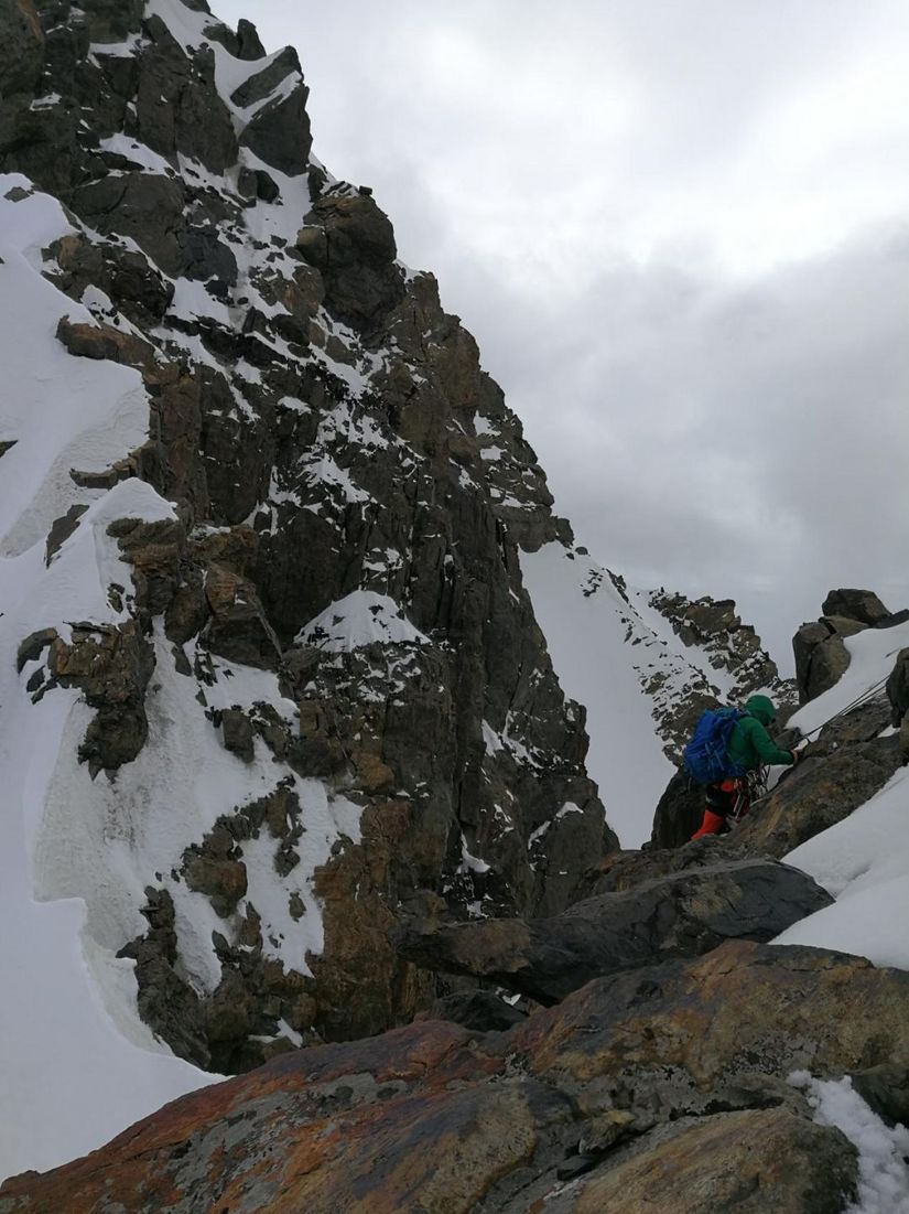 博格达峰登顶记录,李宗利登顶8千米以上的山