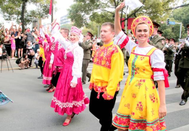 南昌国际军乐节,南昌军乐节巡游现场直播