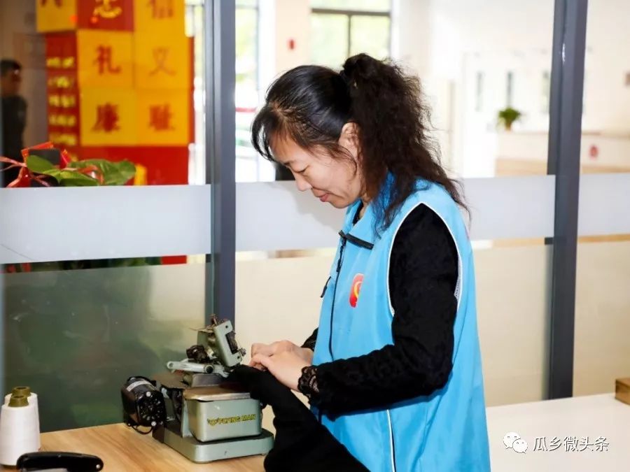 庞各庄村级政务服务站,打通便民服务群众最后一公里