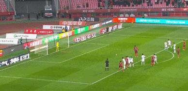 河北华夏马尔康进球,富力4比2扎哈维