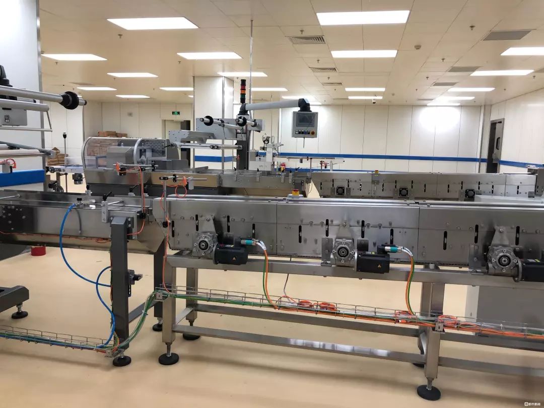 澶у叴鏈哄満鎺㈢,鑸鍩哄湴