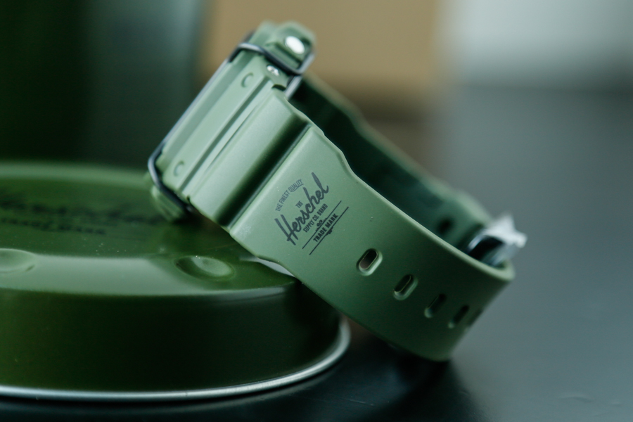HerschelSupply和G-SHOCK联名5600开箱：军事风加上冲浪元素