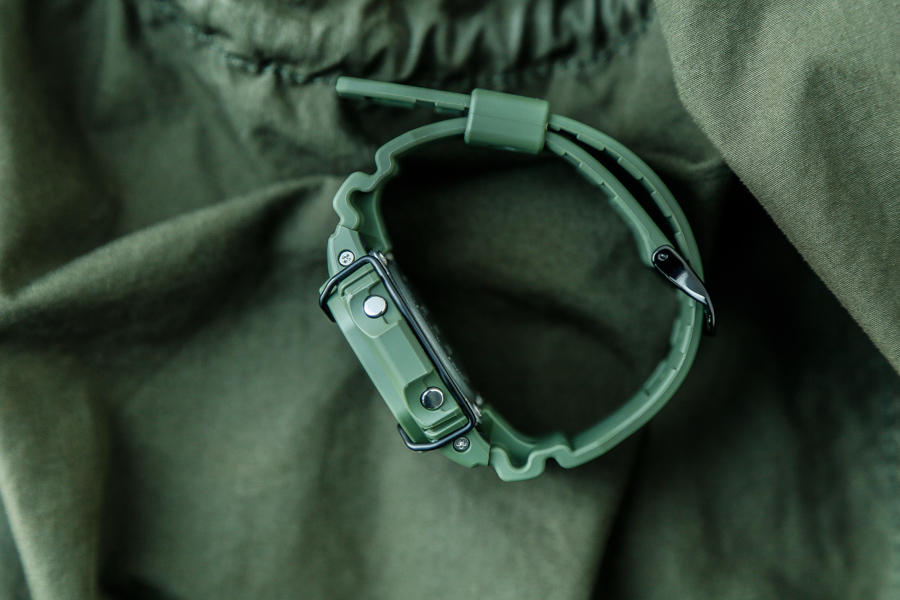 HerschelSupply和G-SHOCK联名5600开箱：军事风加上冲浪元素