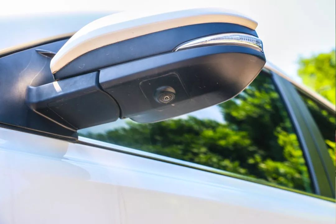 荣放rav42016款油耗,荣放rav42018油耗