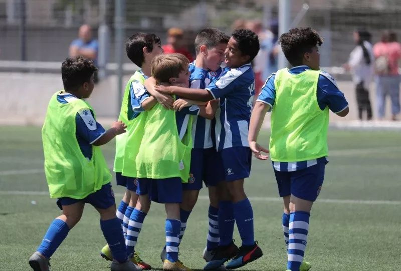 人民日报皇马文章,西班牙人足球俱乐部辉煌