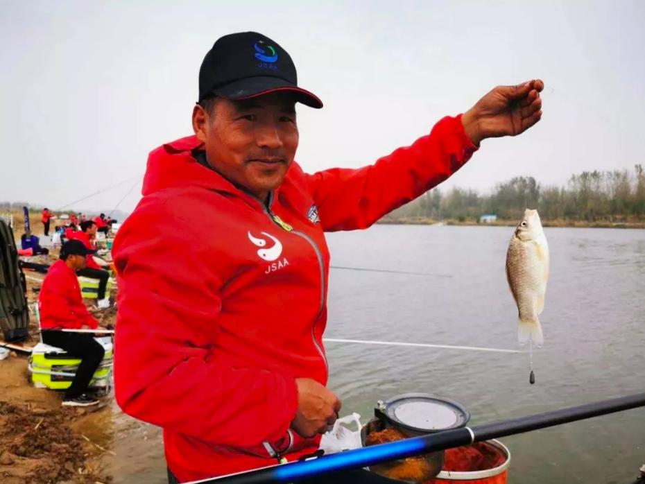 江苏泗洪洪泽湖百万钓鱼大赛,1200人挑战吉尼斯