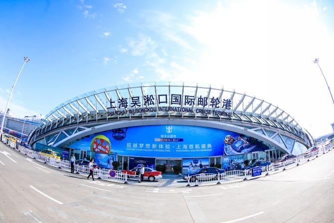 在生活中每个人都在负重前行,在生活中砥砺前行