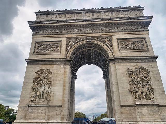 一个人旅行遇见最美的天堂,借一场旅行遇见最美的风景