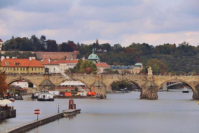 一个人旅行遇见最美的天堂,借一场旅行遇见最美的风景