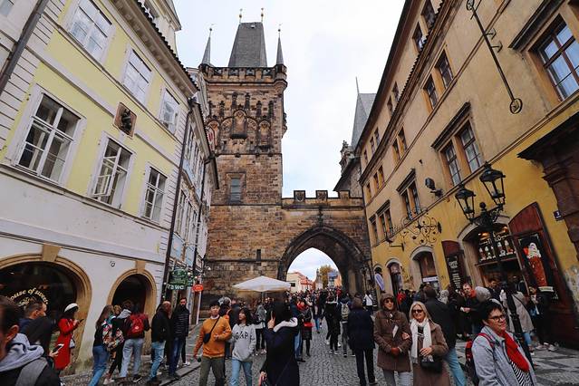 一个人旅行遇见最美的天堂,借一场旅行遇见最美的风景