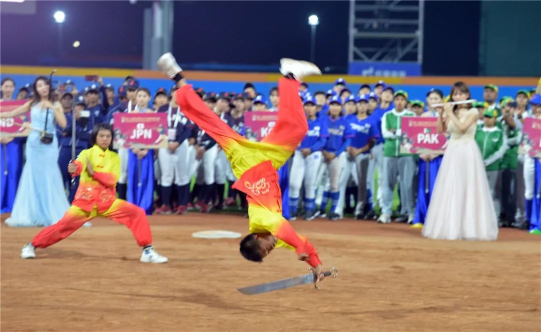 万众瞩目的一场比赛,万众瞩目运动会