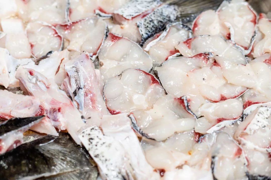 嚟度，可能系顺德桑拿种类最多嘅地方！鸵鸟都唔放过！真够呛