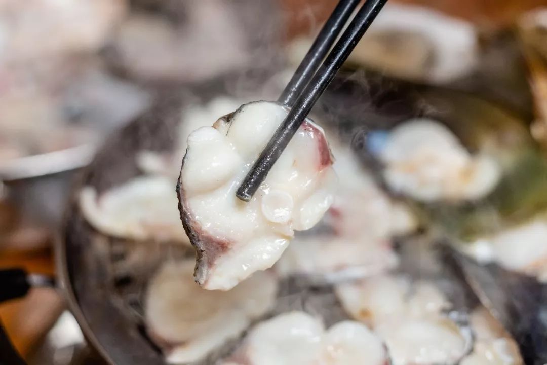 嚟度，可能系顺德桑拿种类最多嘅地方！鸵鸟都唔放过！真够呛