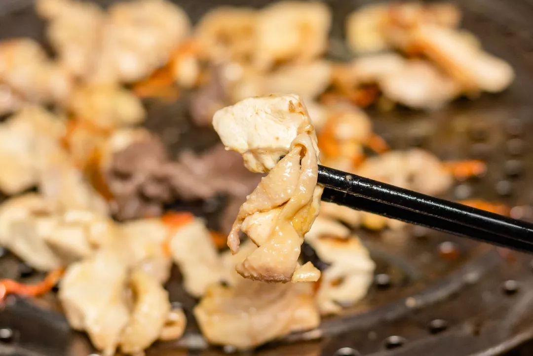 嚟度，可能系顺德桑拿种类最多嘅地方！鸵鸟都唔放过！真够呛