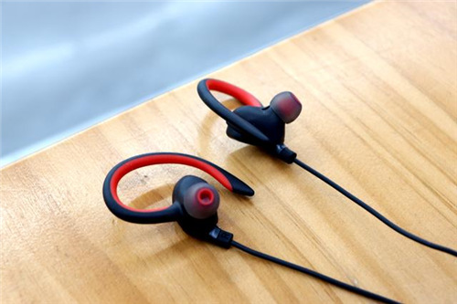 倍思游戏耳机c18,倍思c18沉浸式耳机