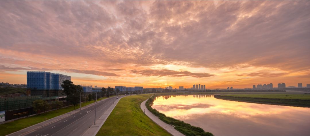 天府中央商务区楼盘,成都天府新区河畔新世界一期实景