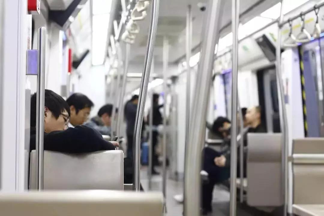 最近的年轻人不敢看体检报告,千万不要去做体检报告