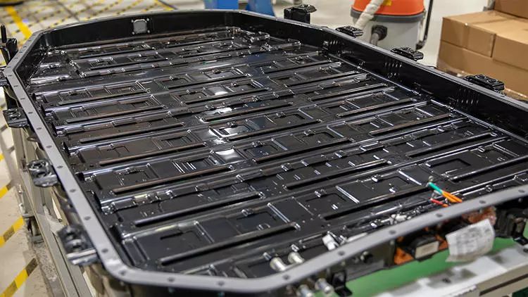 新型电动汽车冬季用柴油取暖,柴油车冬季燃油加热黑科技