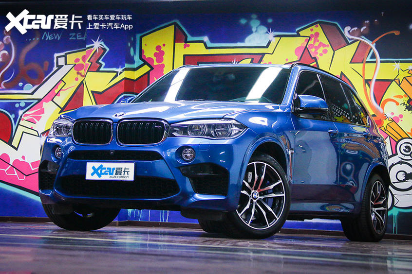 有钱人都买什么物件,现在年轻人能买哪些二手车