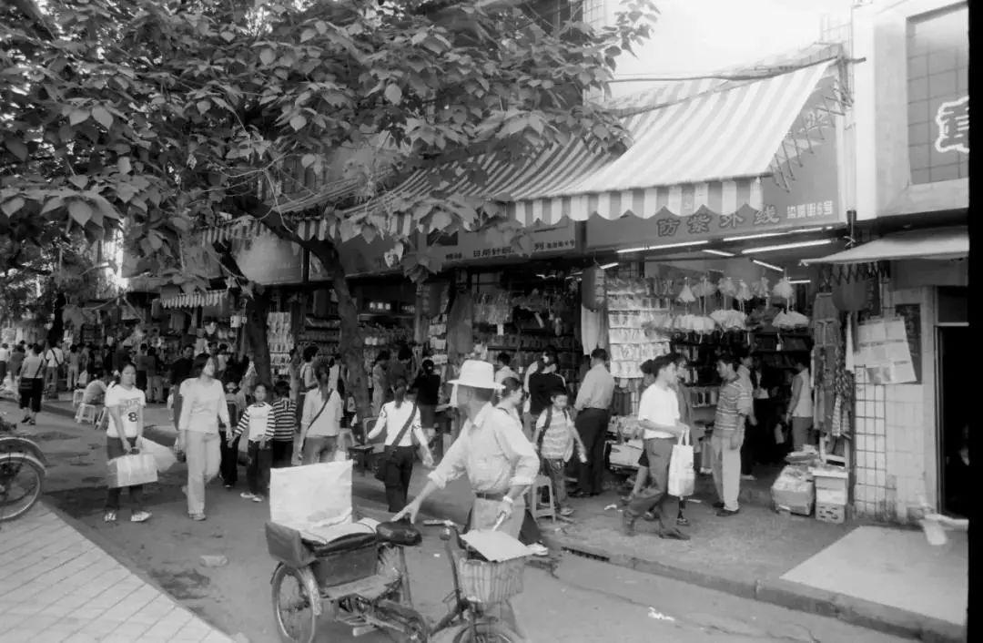 成都老照片1985年的成都,老成都照片00年代