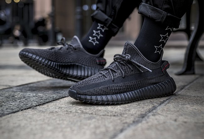 2023年yeezy350白斑马补货,yeezy350v2黑天使和黑生胶