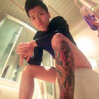 趣读丨我花三块钱买了朋友圈人设服务，然后我的人设崩了…