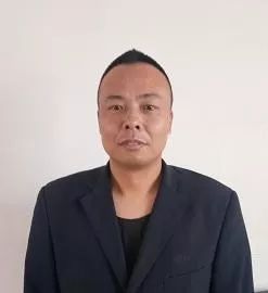 他们开车的，快把他们“揪”出来