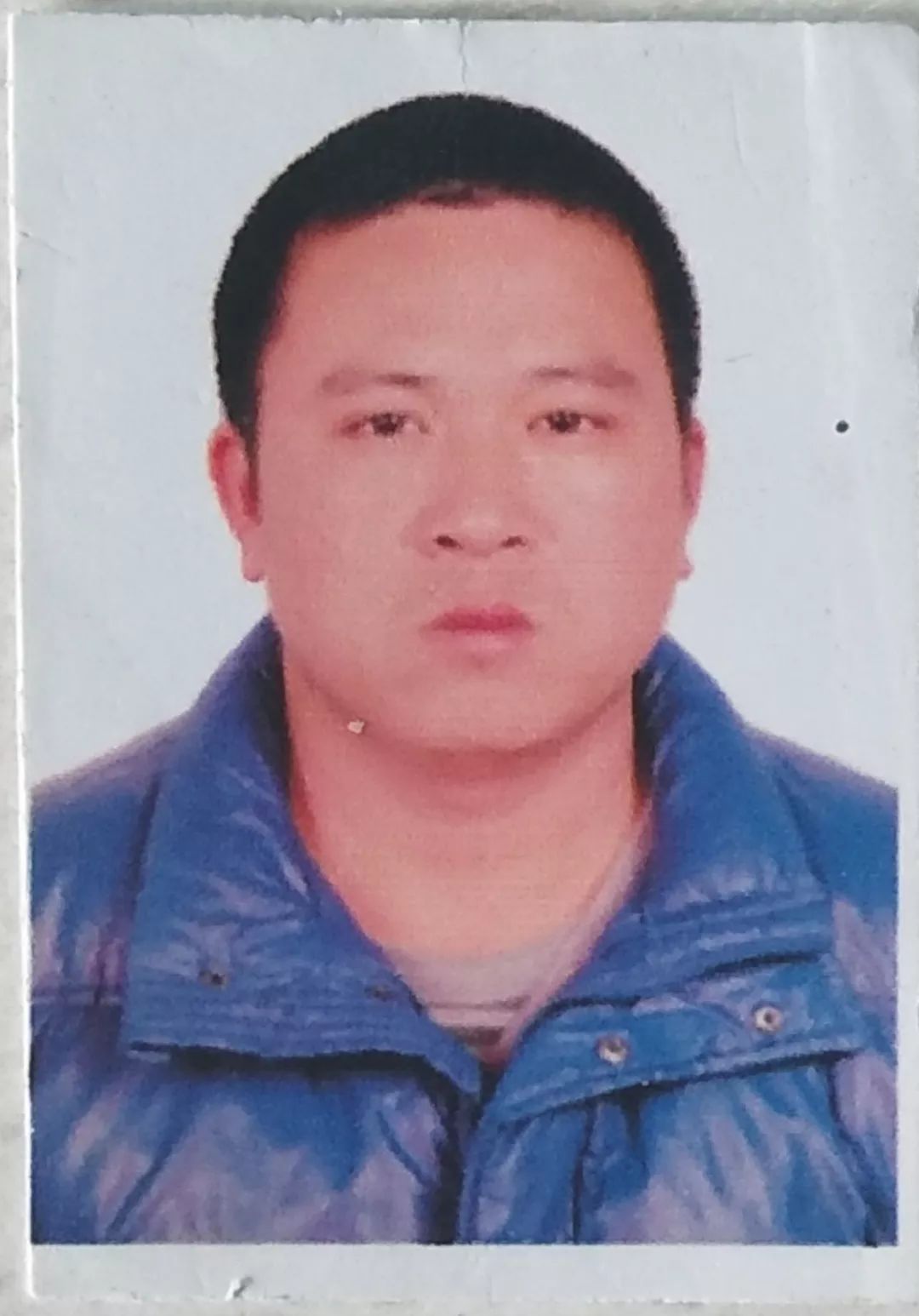 他们开车的，快把他们“揪”出来