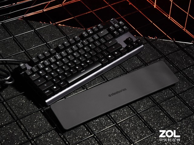 5大装备走向独立2019年电竞行业化驶入快车道