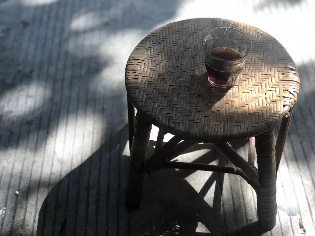 咖啡师自己开咖啡馆赚钱吗,开咖啡店怎么样能赚到钱