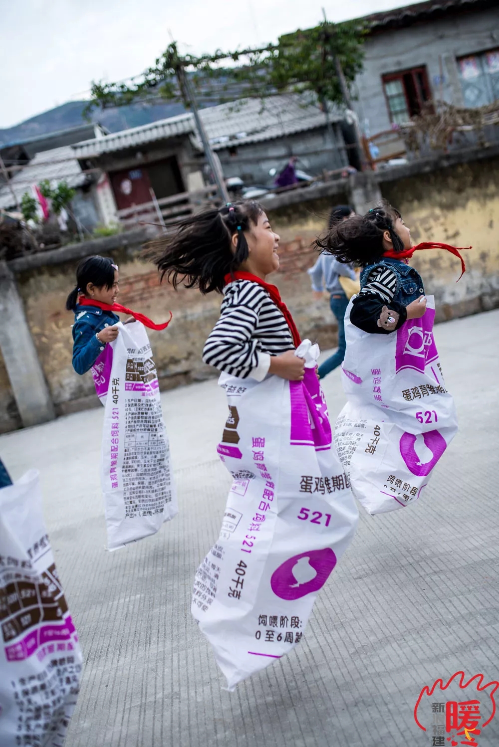 上榜全国公益20强！福建暖冬第七季共建操场筑梦计划暖心开启