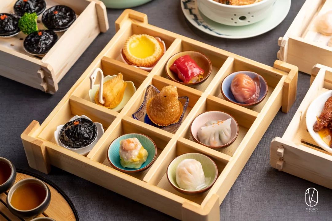 新店68折！杭州竟有餐厅公然把“浴缸”搬上桌，甚至为顾客准备了婚纱