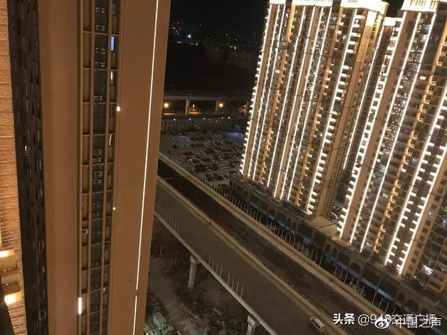 住在马路边太吵室内噪音超标,马路噪音大不能开窗睡觉