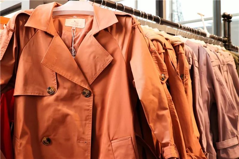 番禺剁手*党**的天堂！低至2.5折，万人疯抢的欧时力、MNBF等顶级国际潮牌开仓