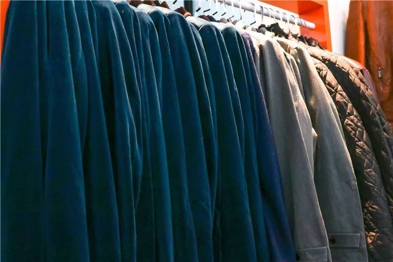 番禺剁手*党**的天堂！低至2.5折，万人疯抢的欧时力、MNBF等顶级国际潮牌开仓