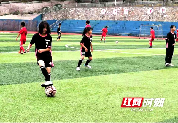 目前校园足球特色学校有多少所,国家特色足球示范学校