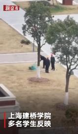 广州地陷父子2人怎么样,最新广州地陷父子被困