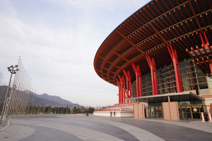 腾龙20mm和腾龙24mm,腾龙24mmf2.8镜头