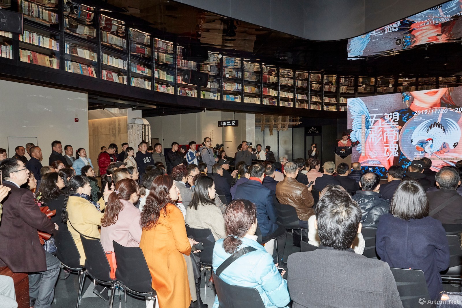 周莹油画艺术作品欣赏,晏子周莹画像