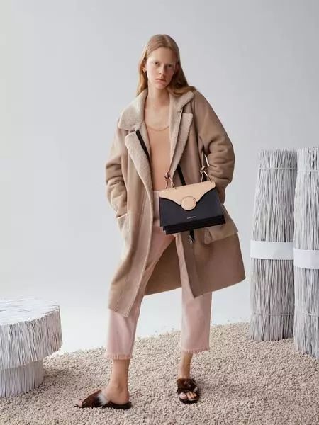 英国平价小众包,去国外必买的几款小众包